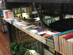 -猫的天空之城概念书店(苏州诚品店)
