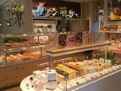 面包甜点陈列柜-好利来(亦庄国融店)