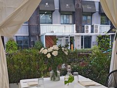 -春树下·树屋花房西餐厅(罍街AS1980店)