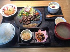 岩烧雪花牛肉定食-味太助·银饭食堂(中华城店)