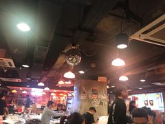 大堂-鲜入围煮花胶鸡海鲜火锅