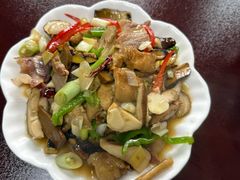-巍山𤆵肉饵丝