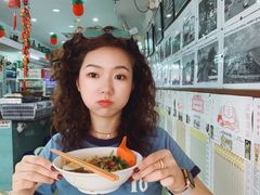 -亚王咖喱鸡米粉面