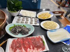 -楼外楼大刀肉传统火锅居(幸福街店)