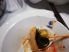 -红鼎豆捞·非遗鲍皇汤火锅(宝丰路店)