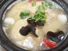 -三鞭一花·独一处·元英砂锅(海光寺店)