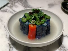 秋茄配鲟鱼籽酱-湖滨28中餐厅·西湖宴·杭州君悦酒店