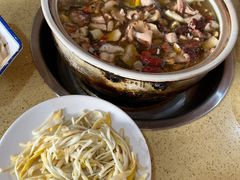 -东巴谷野生菌火锅餐厅