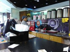 -85度C(生甜甜圈研究工坊·上海平凉店)