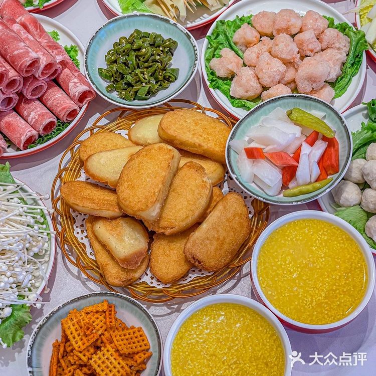 西安人熟悉的老味道[爱心]让人上瘾的豆皮涮牛肚