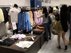 -URBAN REVIVO(七宝领展广场店)