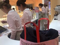 -好利来(南京路一店)