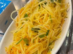 拌土豆丝-腾格勒烤羊腿
