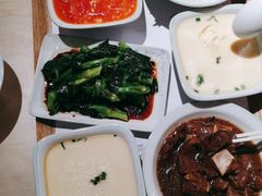 -老乡鸡(上海白玉兰广场店)