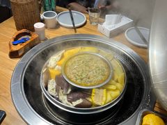 -锅老头海鲜铁锅炖