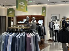 -王府井奥莱临潼小镇(临潼店)