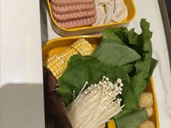 -润园四季椰子鸡火锅(卓越INTOWN店)