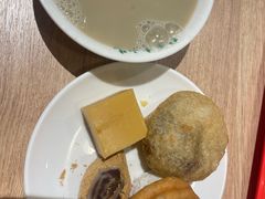 -护国寺小吃店(红莲南路店)