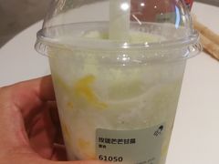 -喜茶(杭州滨江宝龙店)
