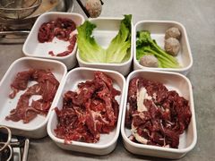 -张哞哞·鲜切牛肉自助火锅(高德置地店)