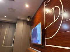 -唯爱KTV聚会餐厅(仙林东城汇店)