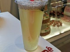青柠奇亚籽饮料-味多美(江桥万达店)