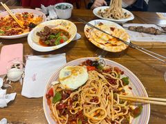 -歹歹的加个面过油肉拌面