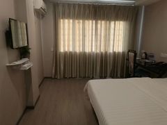 -慧闻酒店(苏州拙政园店)