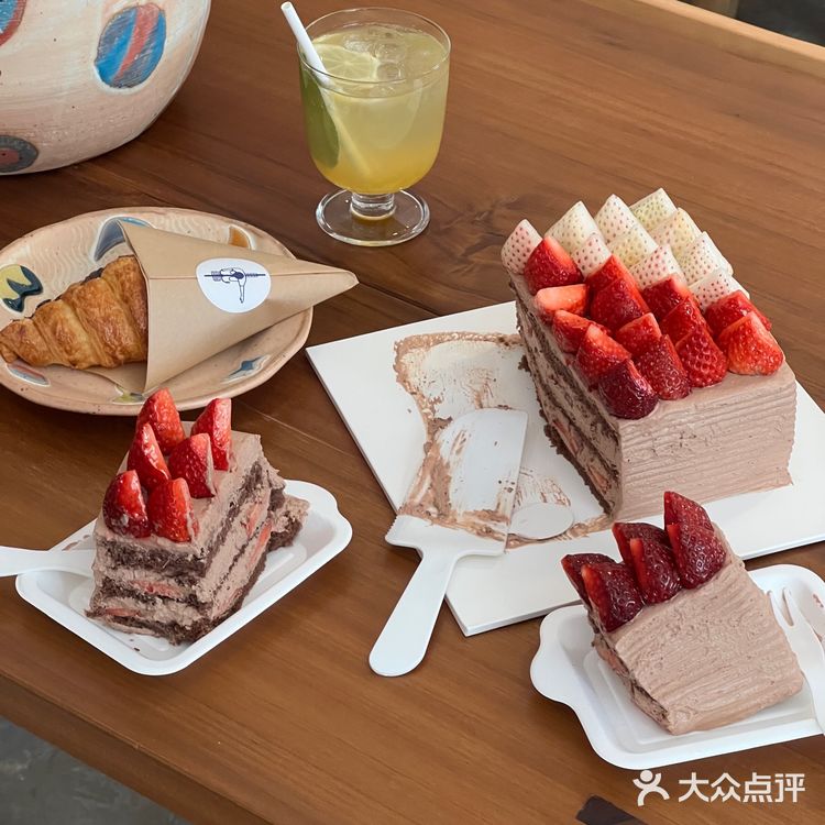 是我无法拒绝的草莓蛋糕🍓🍰🍫