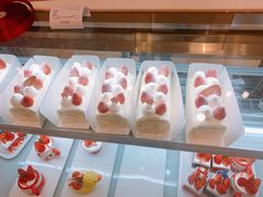 -花花卷卷·鲜食蛋糕(静安久光百货店)
