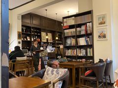 -良友书坊(安徽路店)