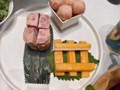 -红鼎豆捞·非遗鲍皇汤火锅(宝丰路店)