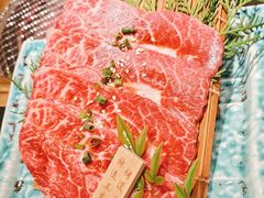 -山川小町·极番烧肉(新地假日广场店)