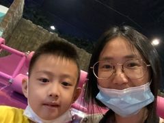 -蓝精灵乐园·世茂精灵之城主题乐园