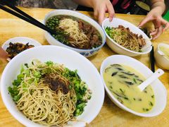 -镇南锅盖面馆(解放路店)