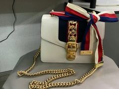 -小飞侠奢侈品回收 寄卖 养护(宝山宝龙广场店)