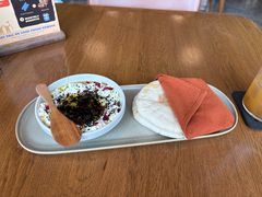 -ROAST coffee & eatery