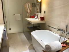 -上海衡山路十二号华邑酒店