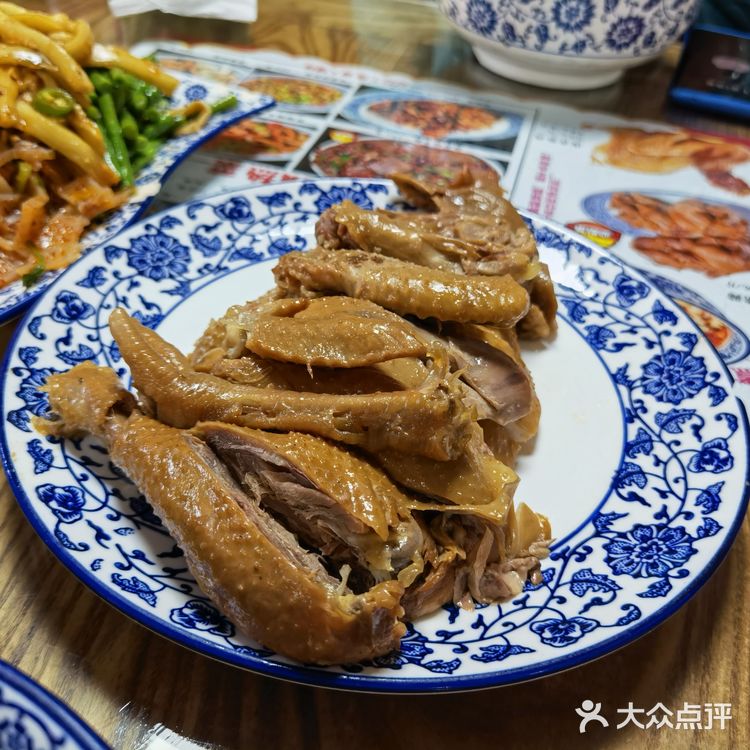 这家葫芦头不光泡馍好吃还有几道招牌菜是别家吃不到