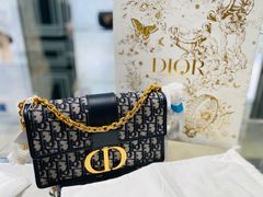 -DIOR迪奥(德基广场女装店)