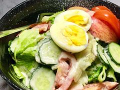 牛油果蔬菜沙拉-壹块捌烧烤(灯市口店)