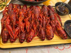 -肥肥虾庄·金牌油焖大虾(汉口城市广场店)