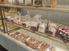 -圣安娜饼屋(信和广场店)