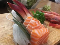 三点拼盘-泰居酒屋日式料理烧肉