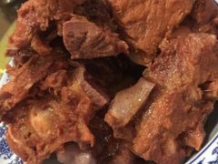 -颐辰舍岁岁羊(文昌万达景园店)