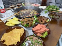 -重庆故事姊妹老火锅(财经学院店)