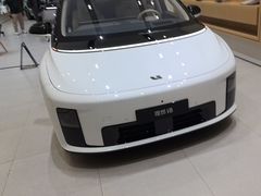 -理想汽车(世纪汇店)