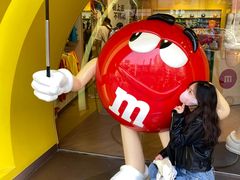 -m豆巧克力世界(上海世茂广场店)