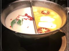 -湊湊火锅·茶憩(新中关购物中心店)