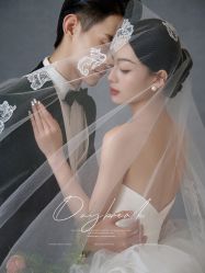 -雪中彩影婚纱摄影·微光艺术中心